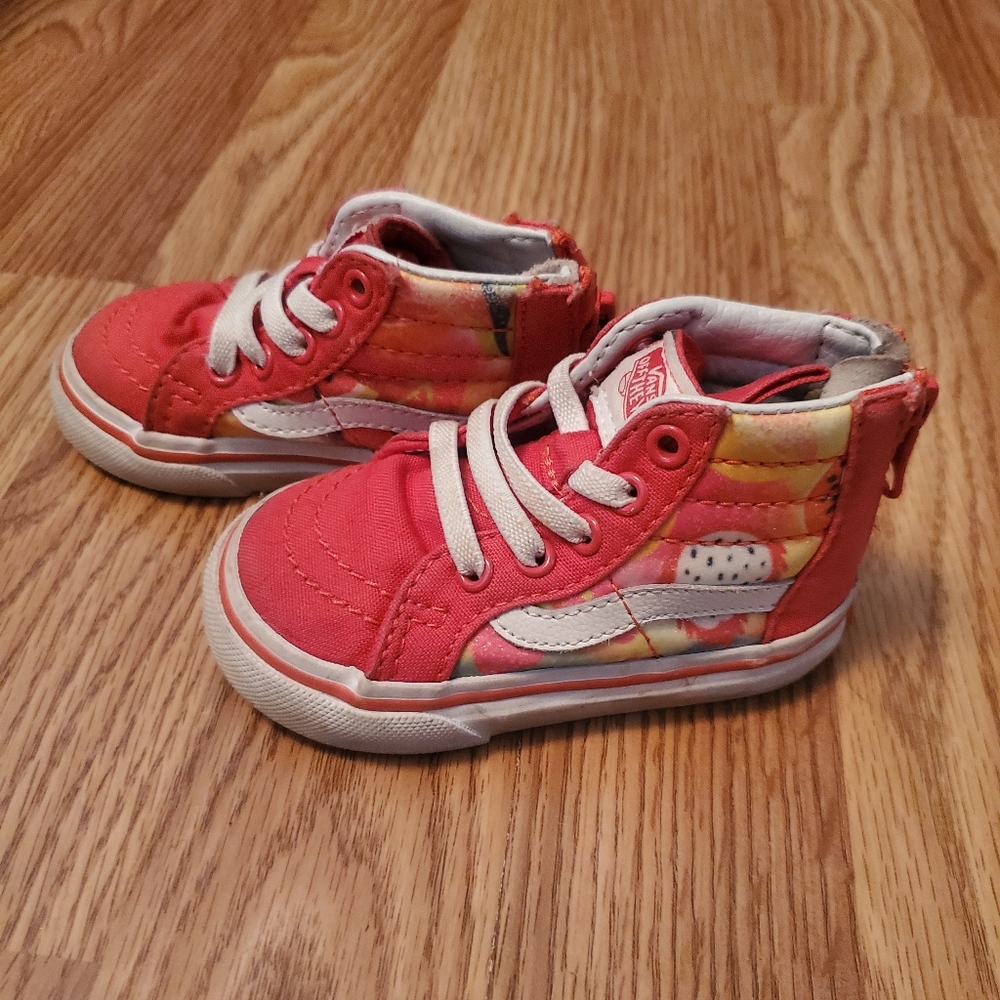 Vans - Picture 2 of 4